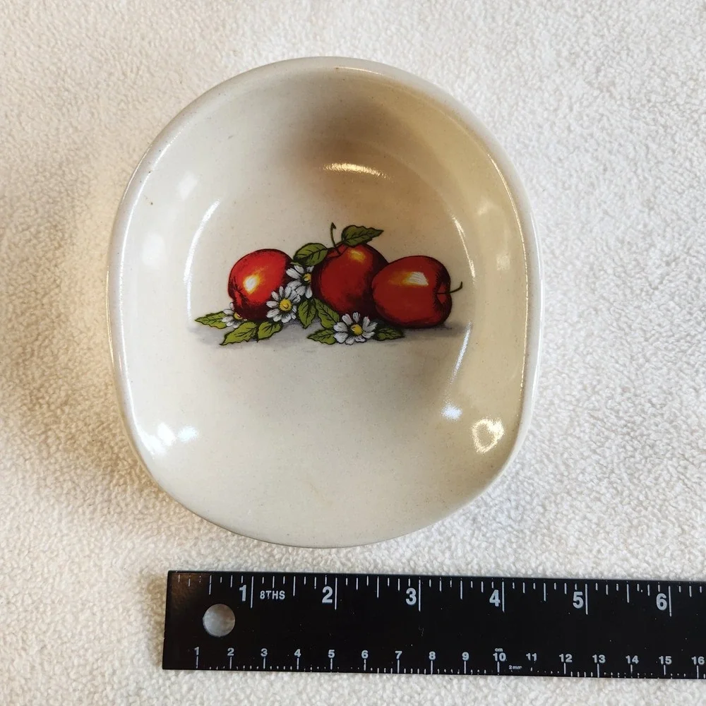 SHAKER & THANGS Stoneware‎ Pottery Spoon Rest Apples Texas Country VTG 80s